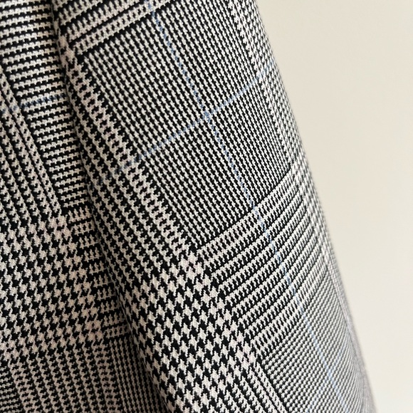 Sunday Best Galt Blazer. Large. - Picture 5 of 5